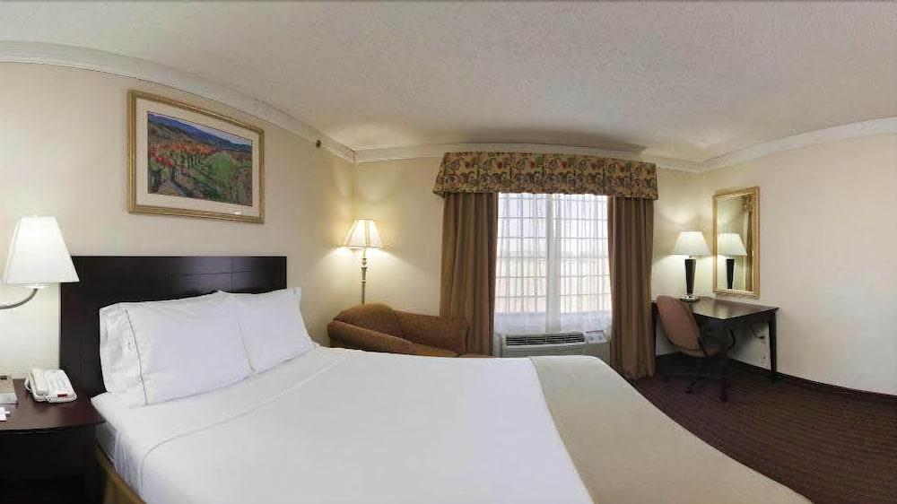 Holiday Inn Express Hotel & Suites Plainview By Ihg Exteriér fotografie