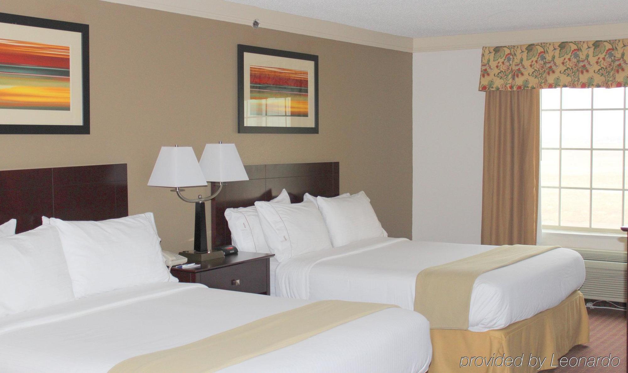 Holiday Inn Express Hotel & Suites Plainview By Ihg Exteriér fotografie